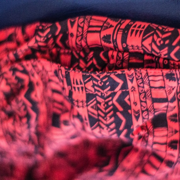 Patagonia barely baggy patterned shorts - Picture 4 of 5